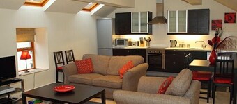 楽しい改装石のコテージ＆ガーデン、最高のロケーションセントラル・ヨークシャー