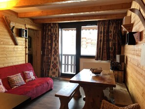 Televisión, libros y estéreo