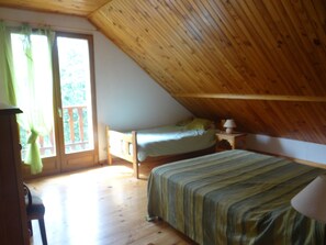 4 Schlafzimmer, Bügeleisen/Bügelbrett, WLAN