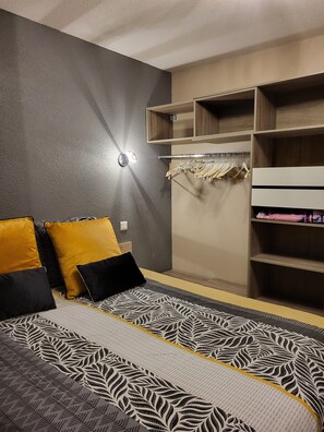 2 Schlafzimmer, Bügeleisen/Bügelbrett, WLAN