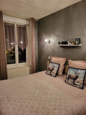 2 habitaciones, tabla de planchar con plancha y wifi