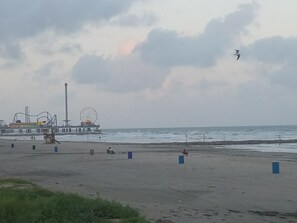 Beach nearby, beach towels
