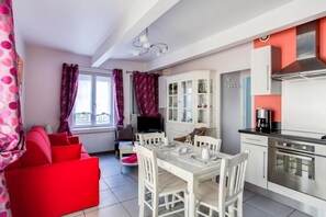 Interior - Beautiful apartment 200m from Touquet beach and rue St Jean with garage - wifi (Le Touquet-Paris-Plage)