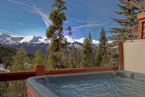 Outdoor spa tub - Log View Lodge Dog FriendlyUnobstructed Views From Every Room Private Hot Tub (Breckenridge)
