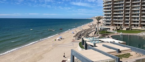Sulla spiaggia, teli da spiaggia