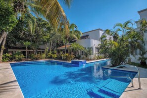 Pool - Comfortable, charming Caribbean classic, beautiful views, pools, AC and WiFi! (Akumal)
