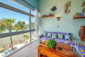 TV, DVD player - Comfortable, charming Caribbean classic, beautiful views, pools, AC and WiFi! (Akumal)