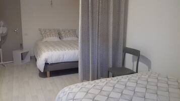 4 chambres, fer et planche Ă  repasser, Wi-Fi, draps fournis