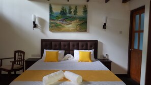 Interior - Deluxe bungalow with free airport pickup (Dummalasooriya)