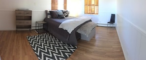 1 chambre, bureau, fer et planche à repasser, Wi-Fi gratuit