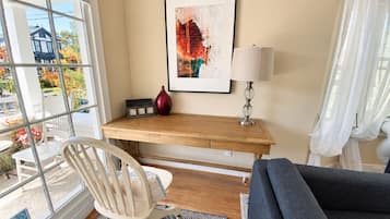 Smart TV, fireplace, books