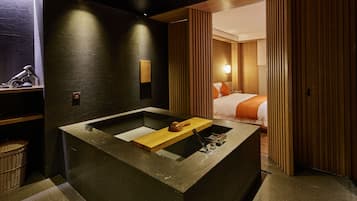 Separate tub and shower, spring water tub, hydromassage showerhead