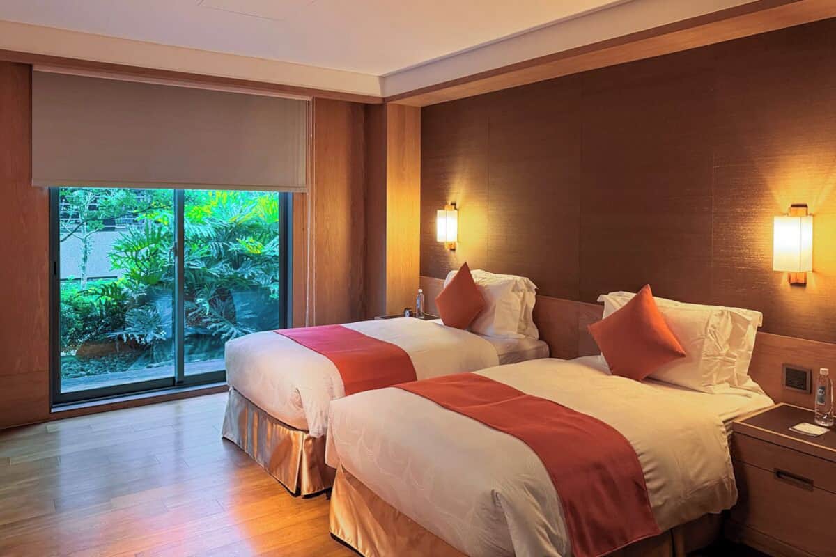 Phòng 2 giường đơn Exclusive | Bộ đồ giường cao cấp, chăn bông, minibar với thức uống miễn phí