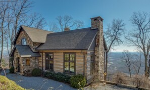 Exterior - Hawks View | Luxuriously Appointed Home | Less Than 15 Minutes from TIEC (Columbus)