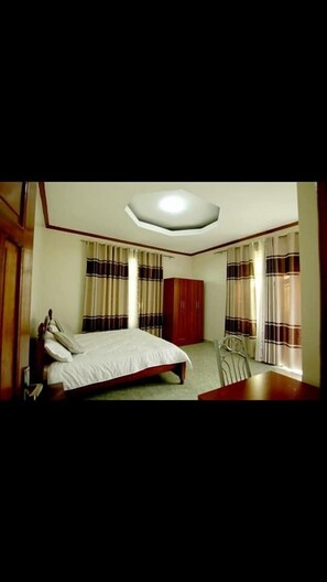 Lits pliants/supplémentaires gratuits, Wi-Fi gratuit, draps fournis