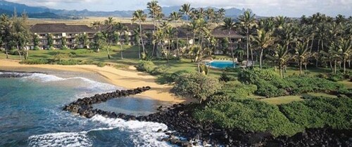 Lae Nani Beautiful Oceanfront Condo with newly installed AC 2BR/2BA