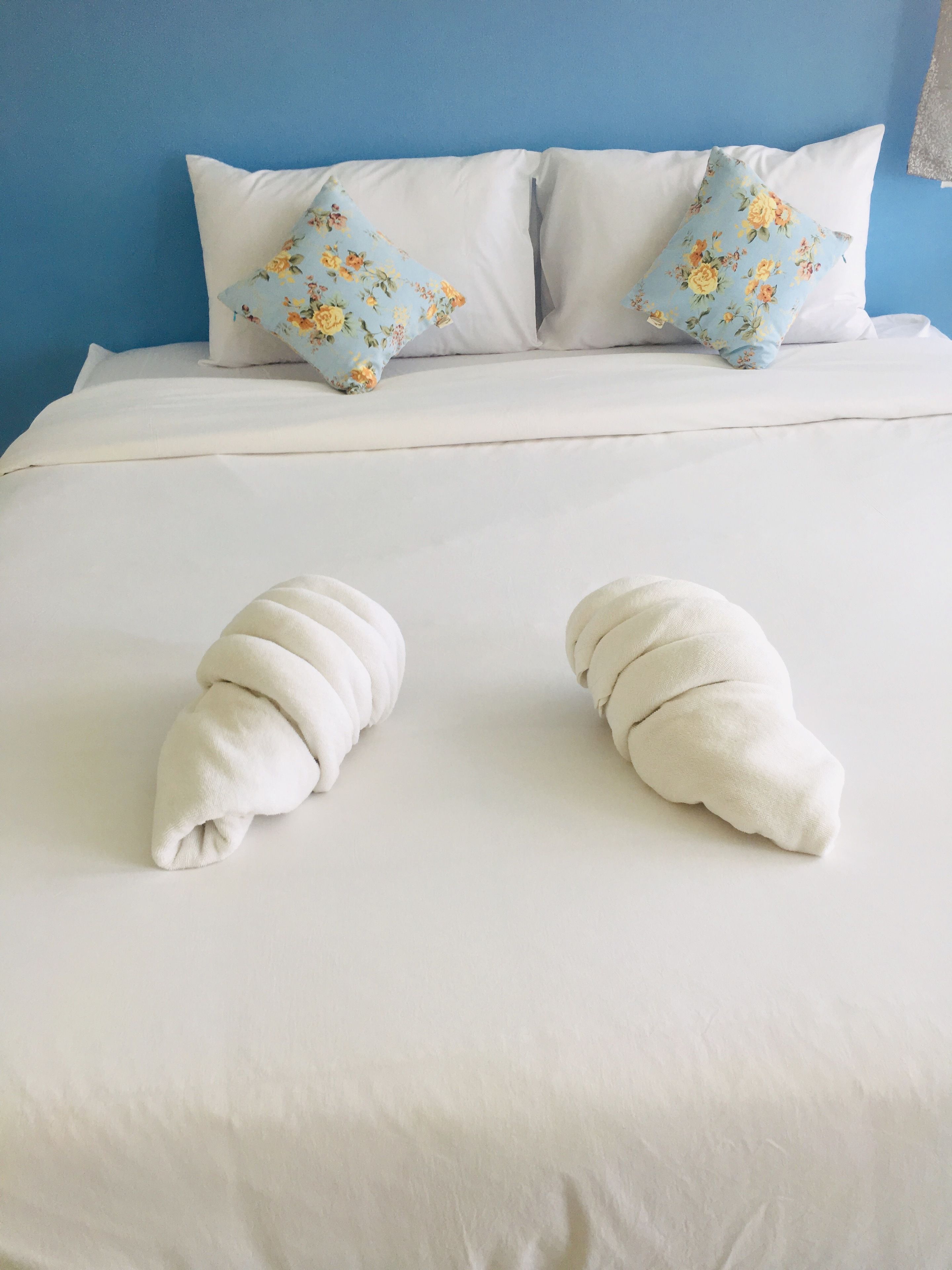 deluxe double room | blackout curtains, free wifi, bed sheets