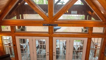 Smart TV, fireplace, video games, DVD player