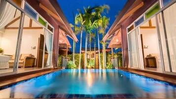 Deluxe Villa | Private pool