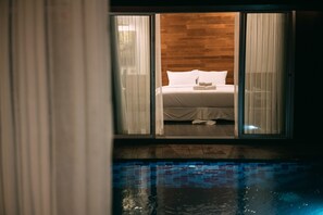 In-room safe, desk, laptop workspace, blackout drapes - Forest Pool Villas (Pattaya)