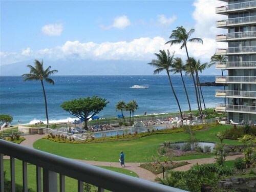 Relax in Paradise!  1BR/2BA Beachview Condo, $350-$500/Night