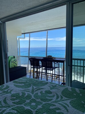 Työpöytä, silitysrauta/-lauta, ilmainen Wi-Fi, vuodevaatteet