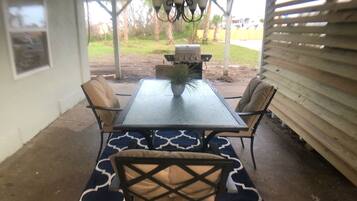 Outdoor dining
