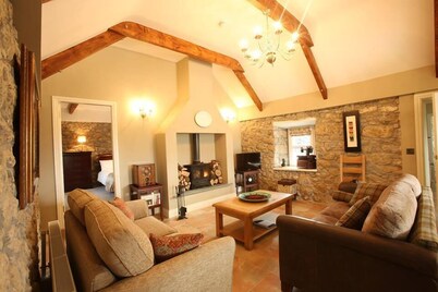  An area of outstanding natural beauty, child and pet friendly , very private! 