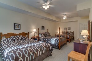 3 bedrooms, iron/ironing board, WiFi, bed sheets