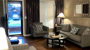 TV, DVD player, impressoras