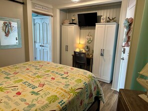 1 bedroom, desk, iron/ironing board, free WiFi