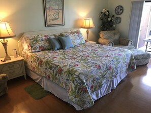 2 slaapkamers, een strijkplank/strijkijzer, gratis wifi, beddengoed