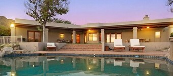 Welcome to the Hokum House! Incredible city and mountain views.