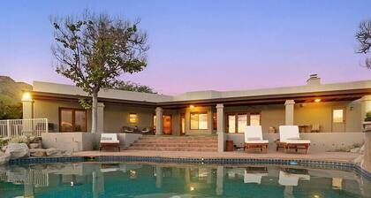 Welcome to the Hokum House! Incredible city and mountain views.