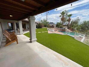 Terrace/patio - Welcome to the Hokum House! Incredible city and mountain views. (Catalina Foothills)