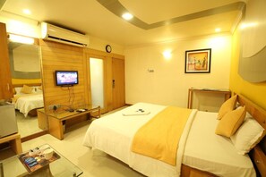 1 bedroom, soundproofing, free WiFi