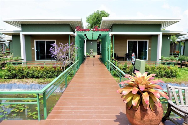 Exterior - Green 2 (Chanthaburi)