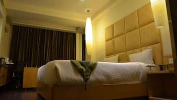 1 bedroom, Egyptian cotton sheets, premium bedding, minibar