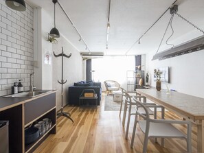 Deluxe Suite 3/4F | Living room - nid NAMBA Station House (Osaka)