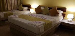 Iron/ironing board, free WiFi, bed sheets - Villa Tulip Garden (Anuradhapura)