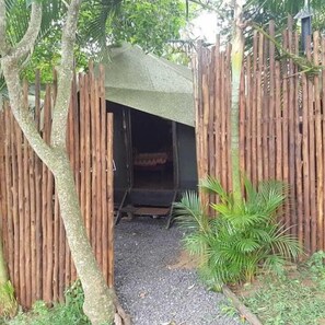 Comfort Tent | Bathroom | Shower, rainfall showerhead