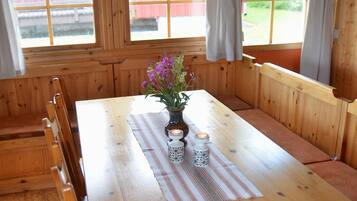 Cabin | In-room dining