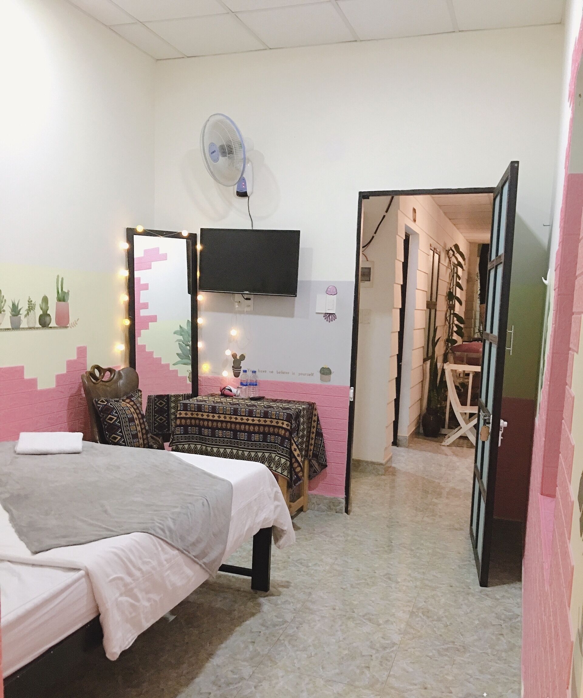 Kamar Double | Meja kerja dan Wi-Fi gratis