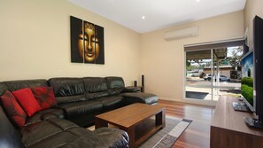 Fernseher, DVD-Player