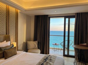 Premier-Zweibettzimmer, Meerblick | Zimmerausstattung