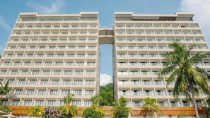 Building design - Louis Kienne Resort Senggigi (Senggigi)