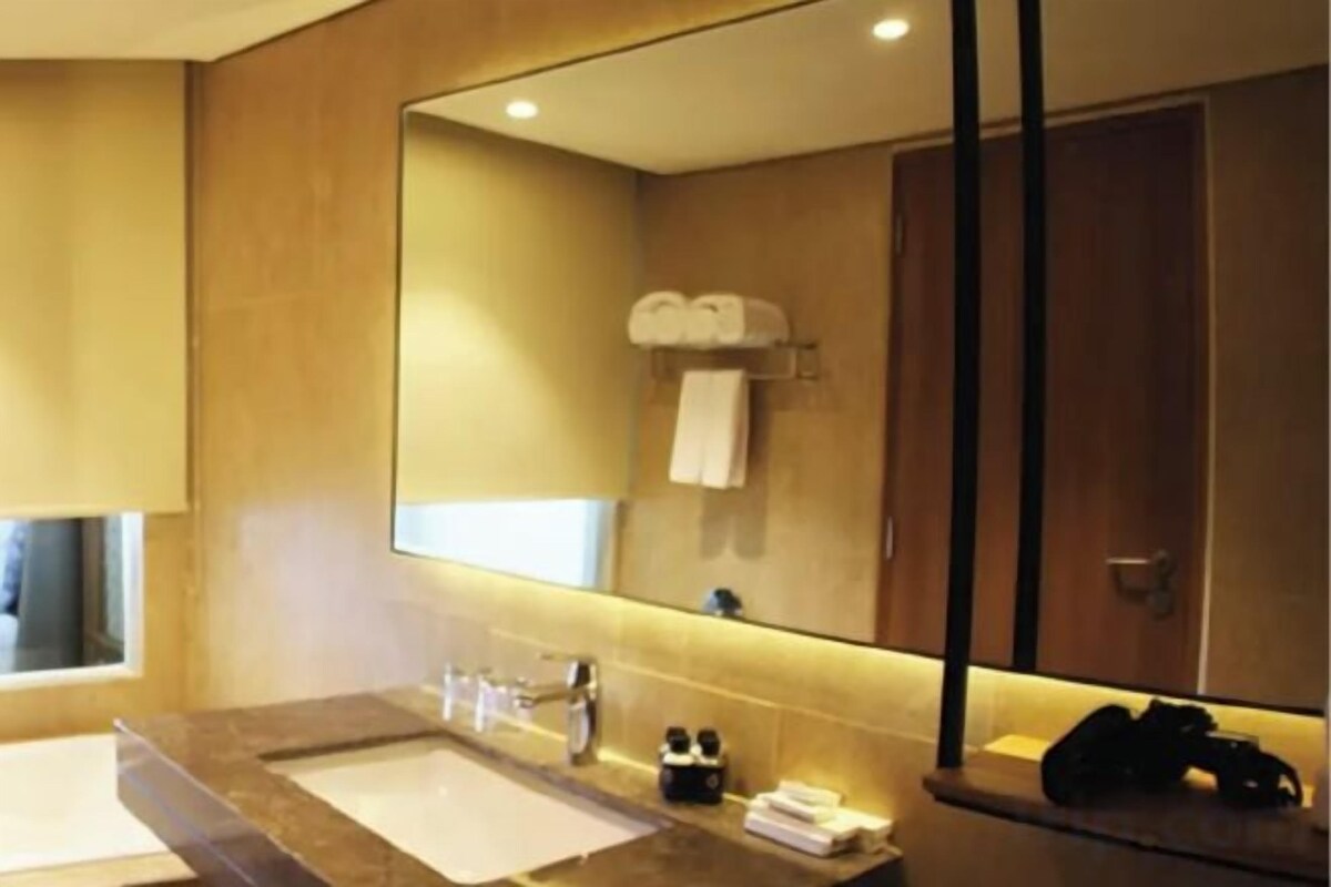 Duschwanne, Komfortbadewanne, Designer-Toilettenartikel, Haartrockner