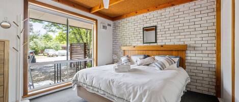 1 多间卧室、WiFi