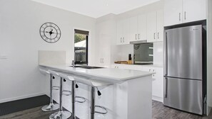 Oven, toaster, cookware/dishes/utensils