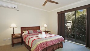 3 bedrooms - Mill House in central Bright (BRIGHT)